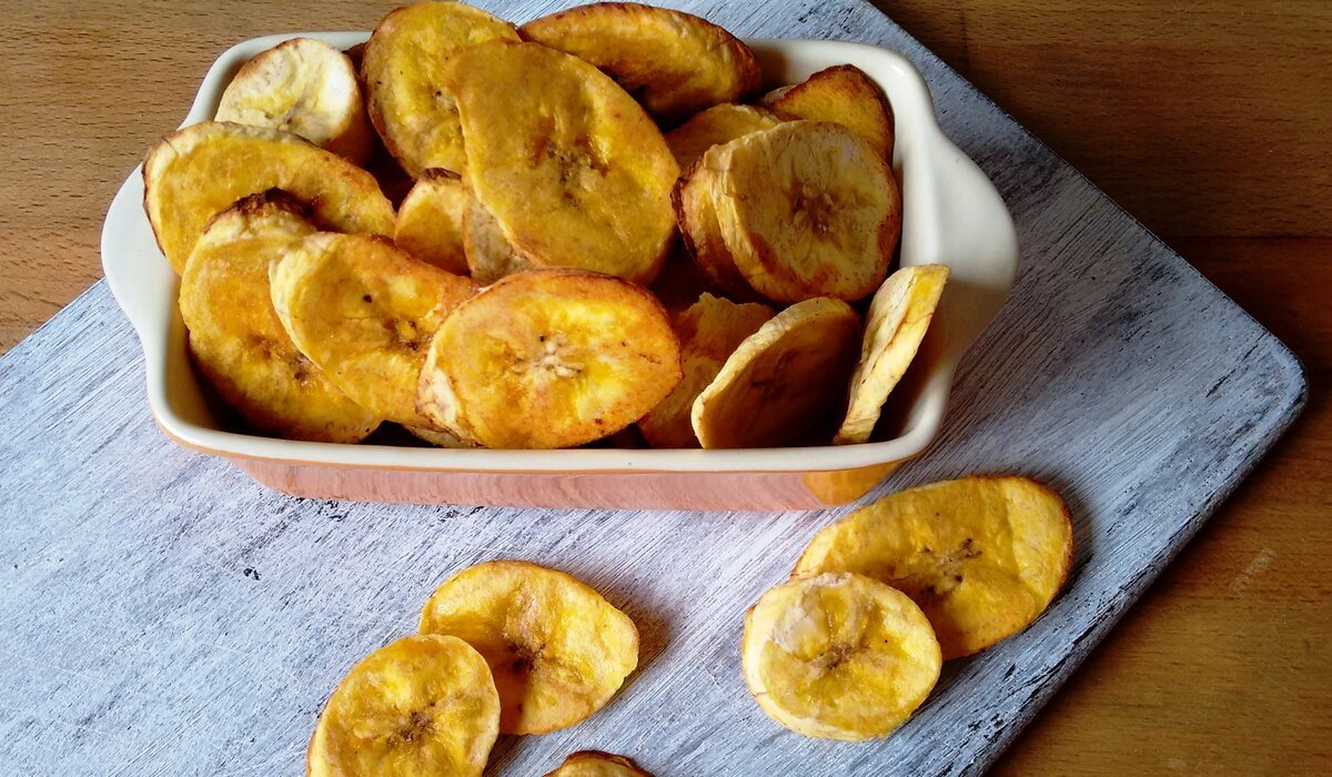 Chips de banana na airfryer
